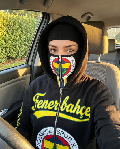 Sweat à capuche avec masque intégré
