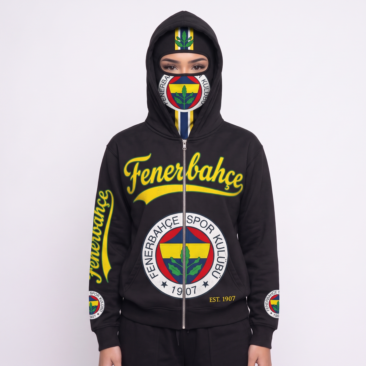 Sweat à capuche avec masque intégré